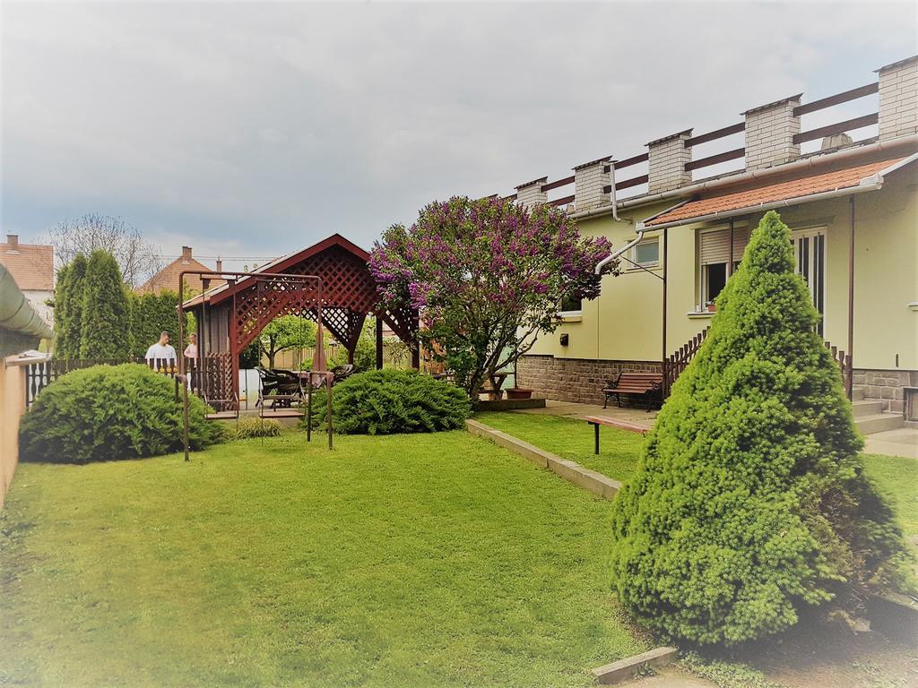 Apartmán Kovacs Vendeghaz Mátraderecske Exteriér fotografie