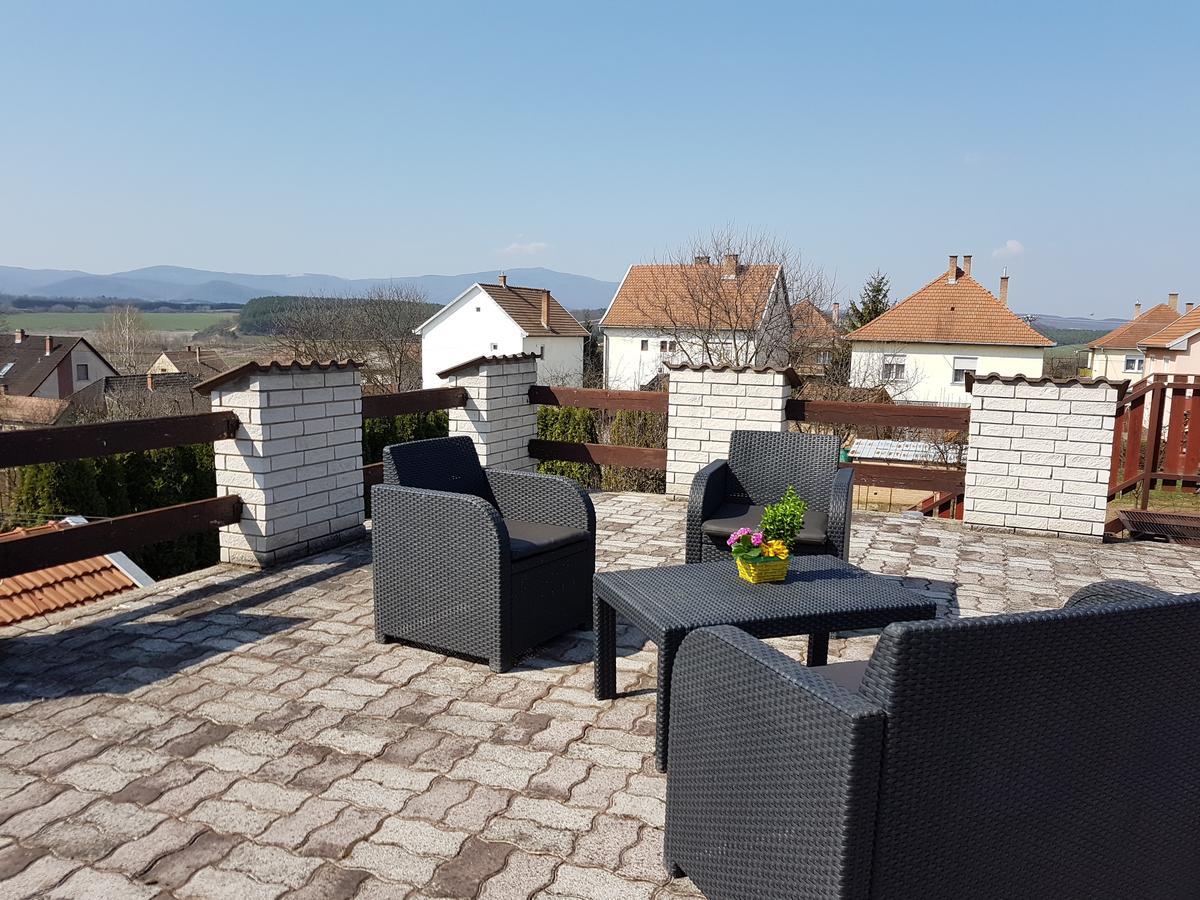 Apartmán Kovacs Vendeghaz Mátraderecske Exteriér fotografie